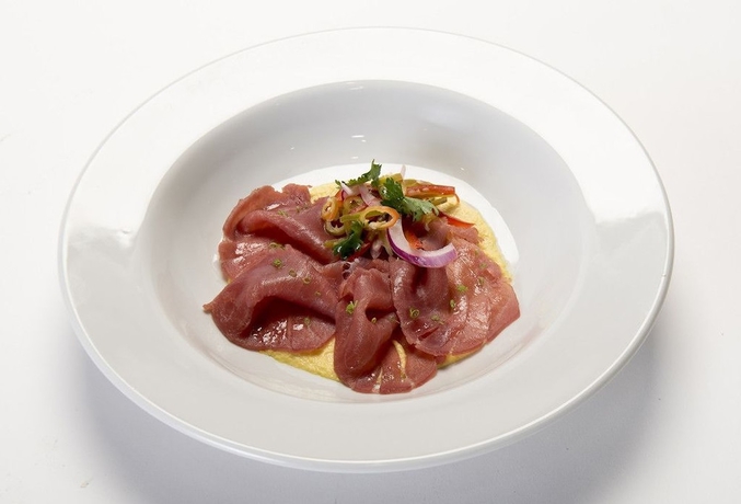 Imagen del bar/restaurante del Hotel Y Casino Del Rio Cipolletti. Foto 9