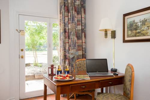 Imagen de la habitación del Hotel Y O Ranch. Foto 8
