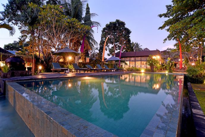Imagen de la piscina del Hotel Y Resort Ubud. Foto 14
