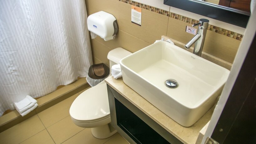 Imagen general del Hotel Y Restaurante El Guarco. Foto 12