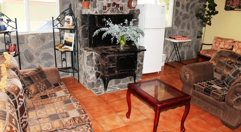 Imagen de los interiores del Hotel Y Restaurante El Oasis. Foto 11