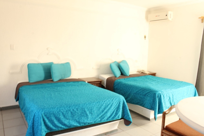 Imagen de la habitación del Hotel Y Suites Bausan. Foto 4