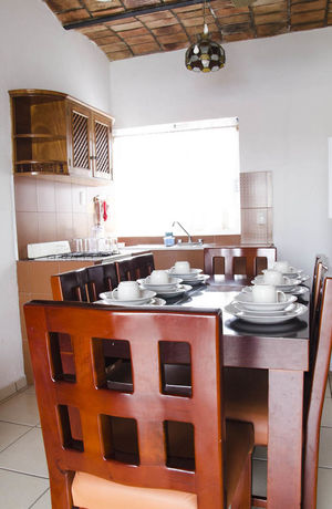 Imagen de la habitación del Hotel Y Suites Mar Y Sol. Foto 4