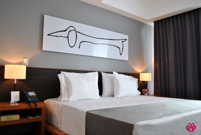 Imagen de la habitación del Hotel Y T&uacute;. Foto 6