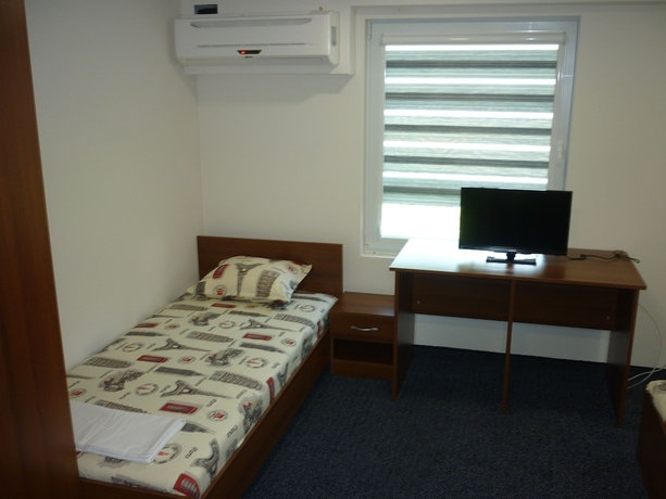 Imagen de la habitación del Hotel YALTA guesthouse. Foto 10