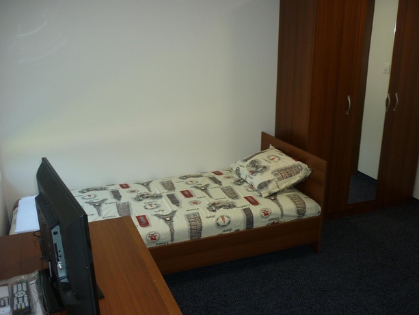 Imagen de la habitación del Hotel YALTA guesthouse. Foto 14