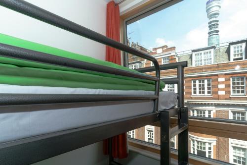 Imagen de la habitación del Hotel YHA London Central. Foto 17