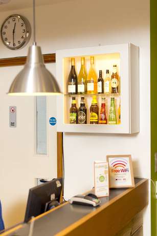 Imagen de los interiores del Hotel YHA Medway - Hostel. Foto 19