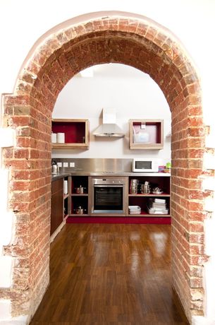 Imagen de los interiores del Hotel YHA South Downs - Hostel. Foto 19