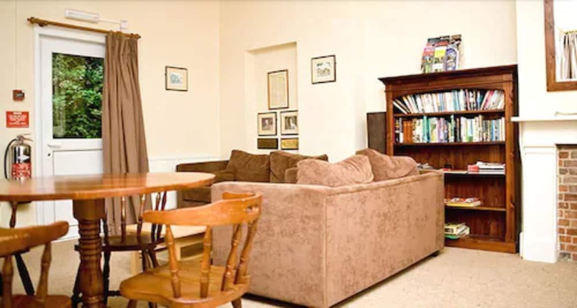 Imagen de los interiores del Hotel YHA Streatley - Hostel. Foto 19