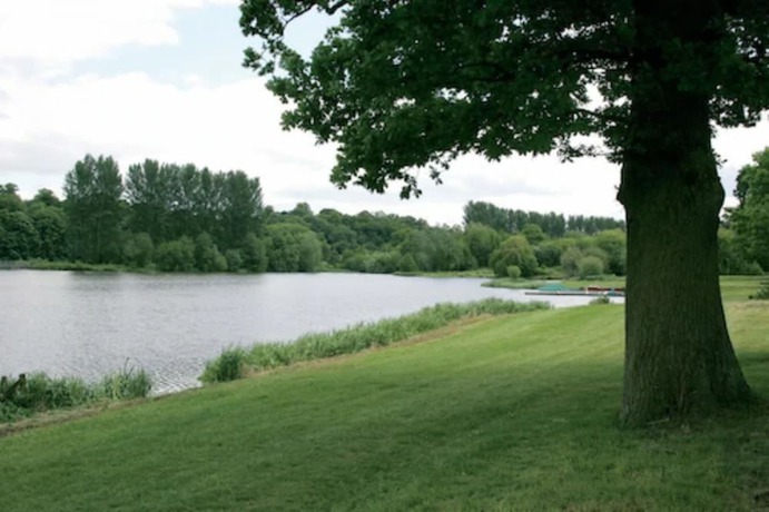 Imagen de los exteriores del Hotel YHA Streatley - Hostel. Foto 15