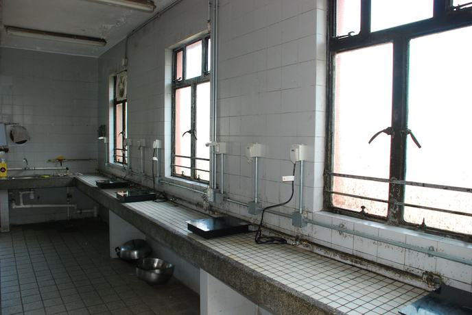Imagen de los interiores del Hotel YHA Sze Lok Yuen Tai Mo Shan Youth Hostel. Foto 14