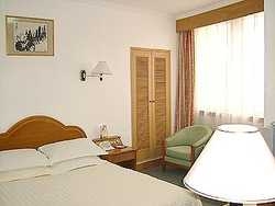 Imagen de la habitación del Hotel YIN FA. Foto 2