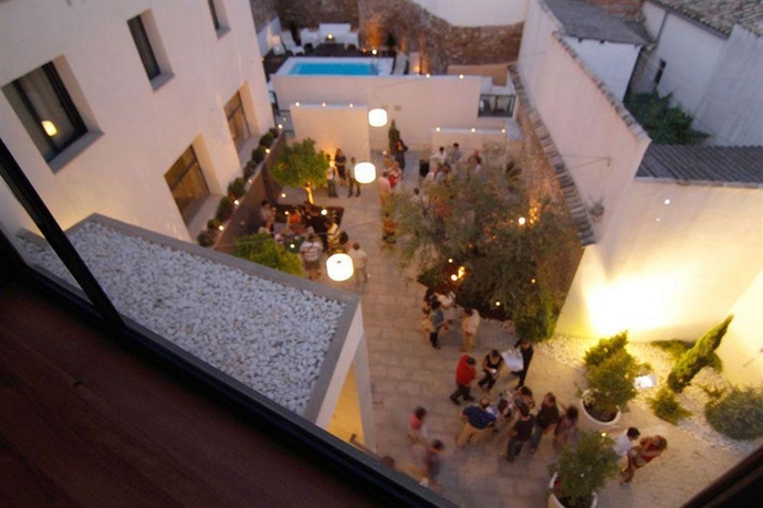 Imagen general del Hotel YIT El Postigo. Foto 6