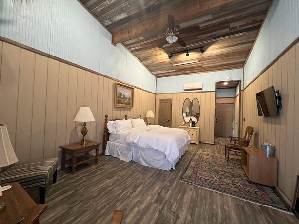 Imagen de la habitación del Hotel Y.O. Ranch Headquarters. Foto 7