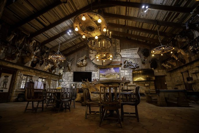 Imagen de los interiores del Hotel Y.O. Ranch Headquarters. Foto 16