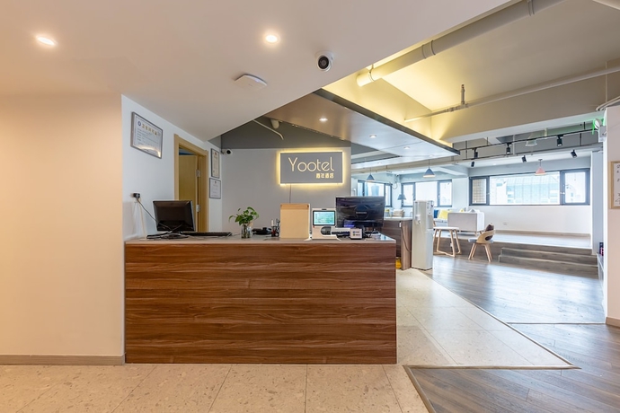 Imagen de los interiores del Hotel YOOTEL HOSTEL. Foto 14