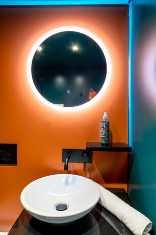 Imagen general del Hotel YOTEL Manchester Deansgate. Foto 10