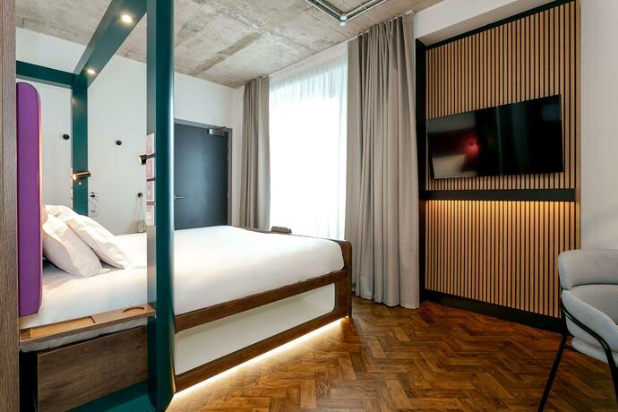 Imagen general del Hotel YOTEL Manchester Deansgate. Foto 15