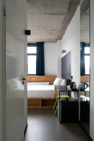 Imagen de la habitación del Hotel YOUNG Learning. Foto 16