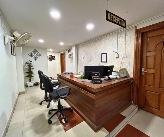 Imagen de los interiores del Hotel YSM Grand, Guwahati. Foto 10
