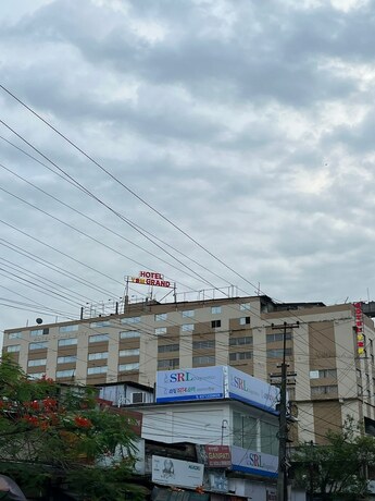 Imagen general del Hotel YSM Grand, Tezpur. Foto 4