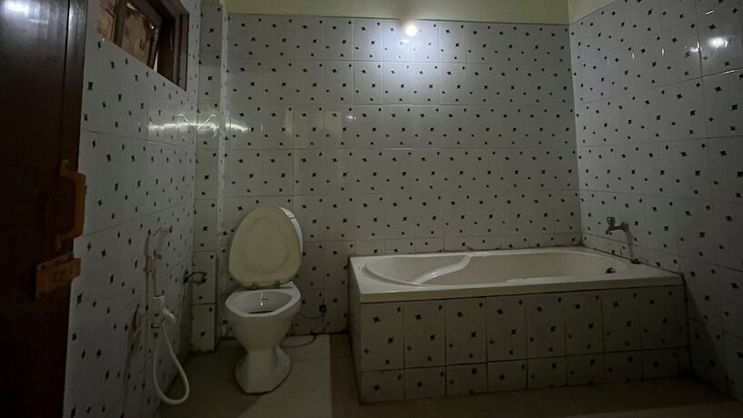 Imagen general del Hotel YSM Grand, Tezpur. Foto 6