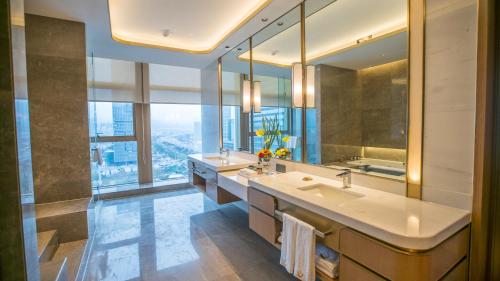 Imagen general del Hotel YTL OuYue International. Foto 11