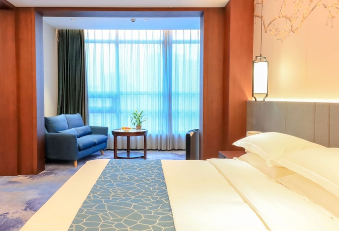 Imagen de la habitación del Hotel YUN-RAY PHOENIX HOTEL. Foto 12