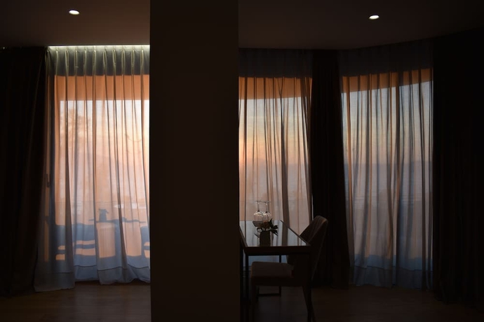 Imagen de la habitación del Hotel Yacht. Foto 11