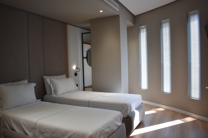 Imagen de la habitación del Hotel Yacht. Foto 13