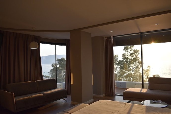 Imagen de la habitación del Hotel Yacht. Foto 14