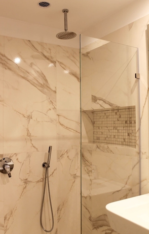 Imagen de la habitación del Hotel Yacht. Foto 18