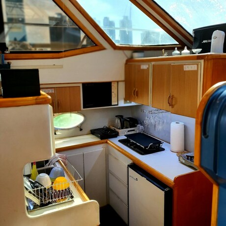 Imagen general del Hotel Yacht King. Foto 9