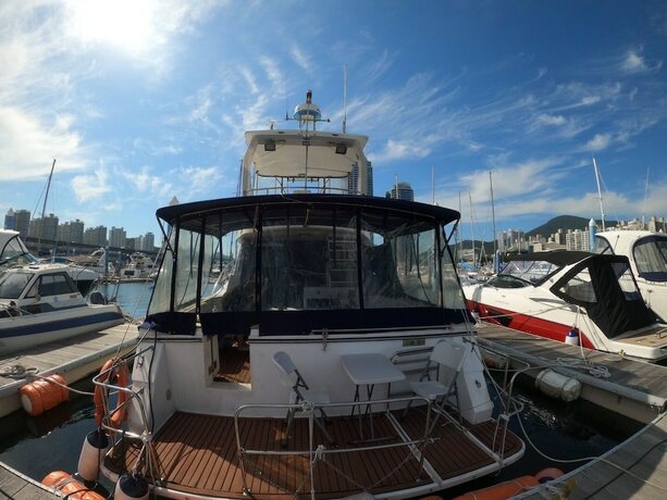 Imagen general del Hotel Yacht King. Foto 11