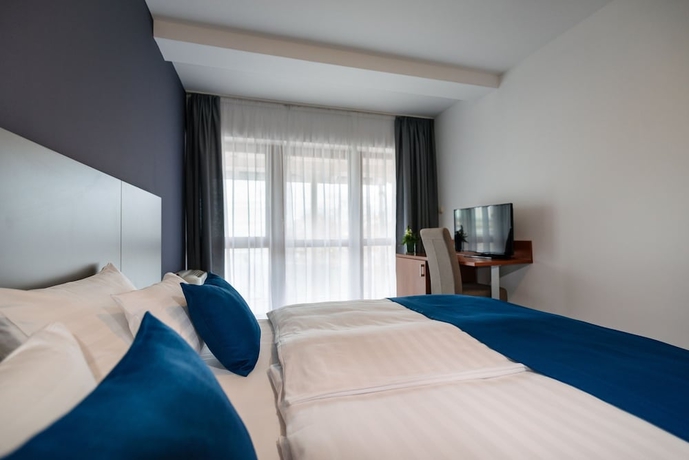 Imagen de la habitación del Hotel Yacht Wellness and Business. Foto 5