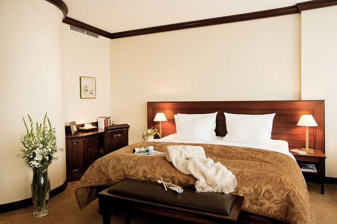 Imagen de la habitación del Hotel Yachthafenresidenz Hohe Duene. Foto 6