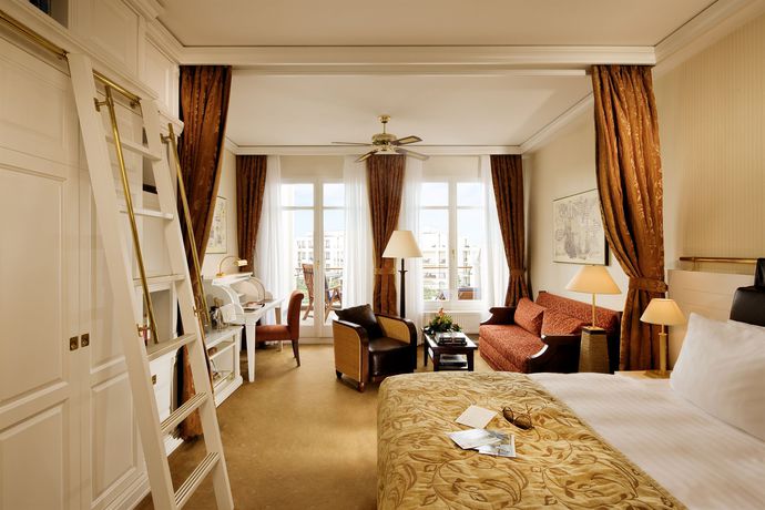 Imagen de los interiores del Hotel Yachthafenresidenz Hohe Duene. Foto 15