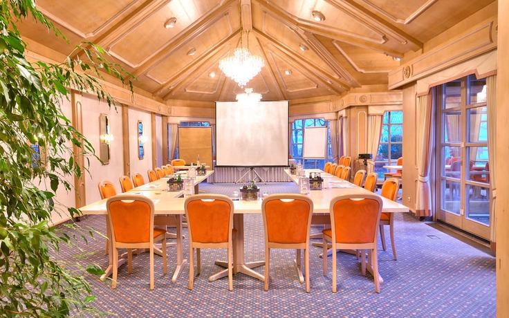 Imagen de los interiores del Hotel Yachthotel Chiemsee. Foto 4