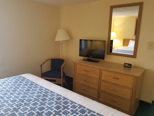 Imagen de la habitación del Hotel Yachtsman Resort. Foto 3