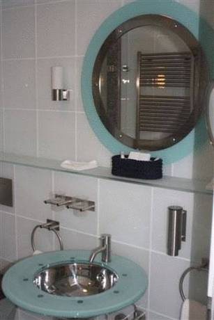 Imagen de la habitación del Hotel Yachtsport Resort Lago Maggiore. Foto 14