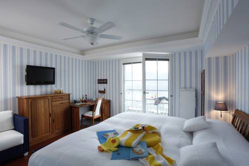 Imagen de la habitación del Hotel Yachtsport Resort Lago Maggiore. Foto 15