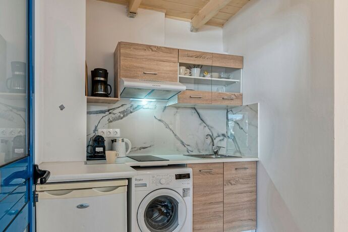 Imagen de la habitación del Hotel Yacinthos. Foto 17