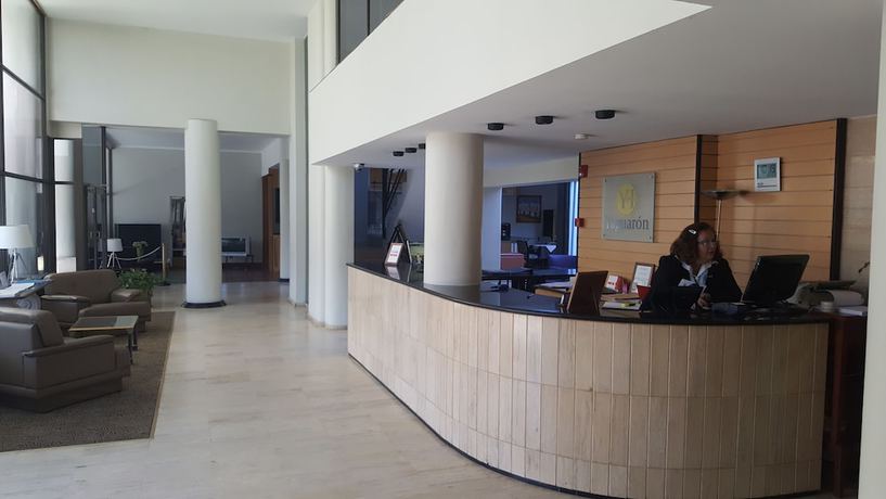 Imagen de los interiores del Hotel Yaguaron. Foto 11