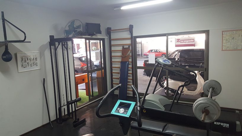 Imagen de los interiores del Hotel Yaguaron. Foto 16