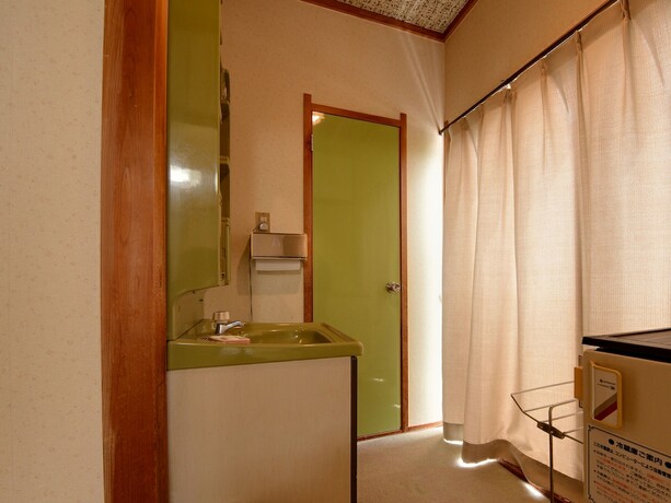 Imagen de la habitación del Hotel Yagurumasou. Foto 18