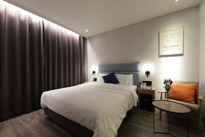 Imagen de la habitación del Hotel Yaja. Foto 22