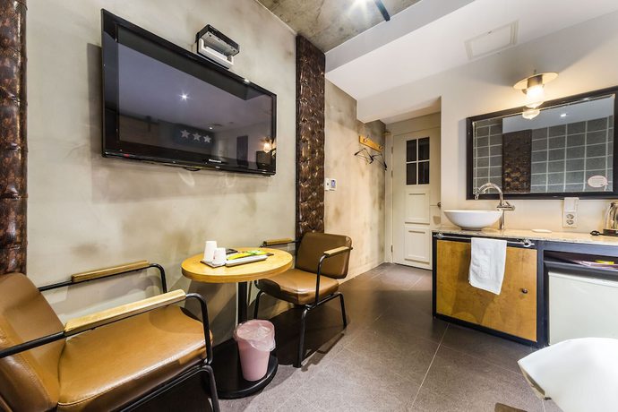 Imagen de la habitación del Hotel Yaja Guri Sutaek. Foto 6