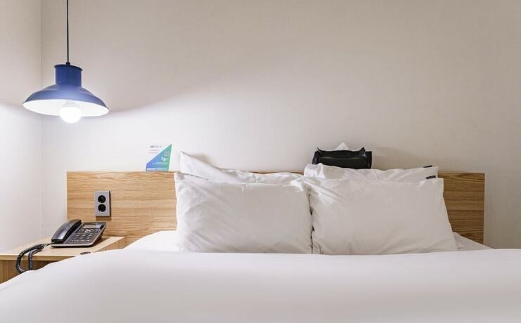 Imagen de la habitación del Hotel Yaja West Gate. Foto 19