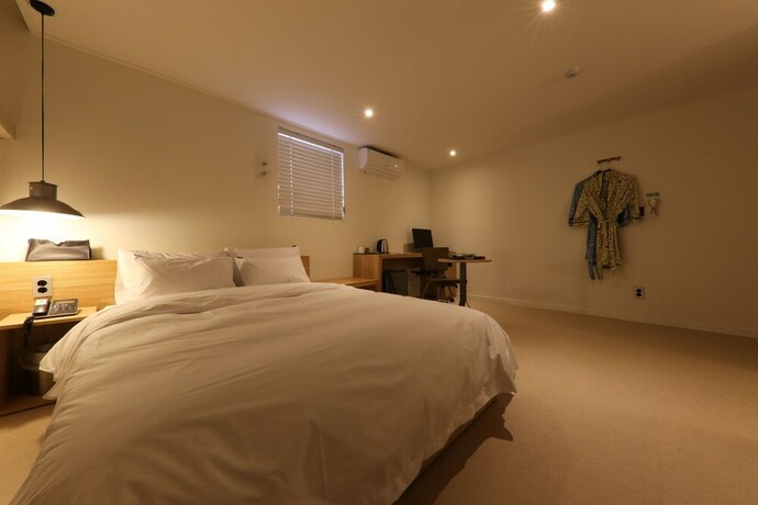 Imagen de la habitación del Hotel Yaja West Gate. Foto 22